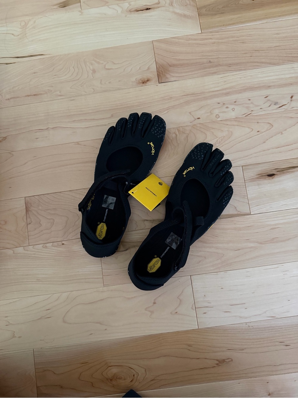 Vibram Womenms Black FiveFinger V-SOUL (Women’s EU 39) - Picture 3 of 9